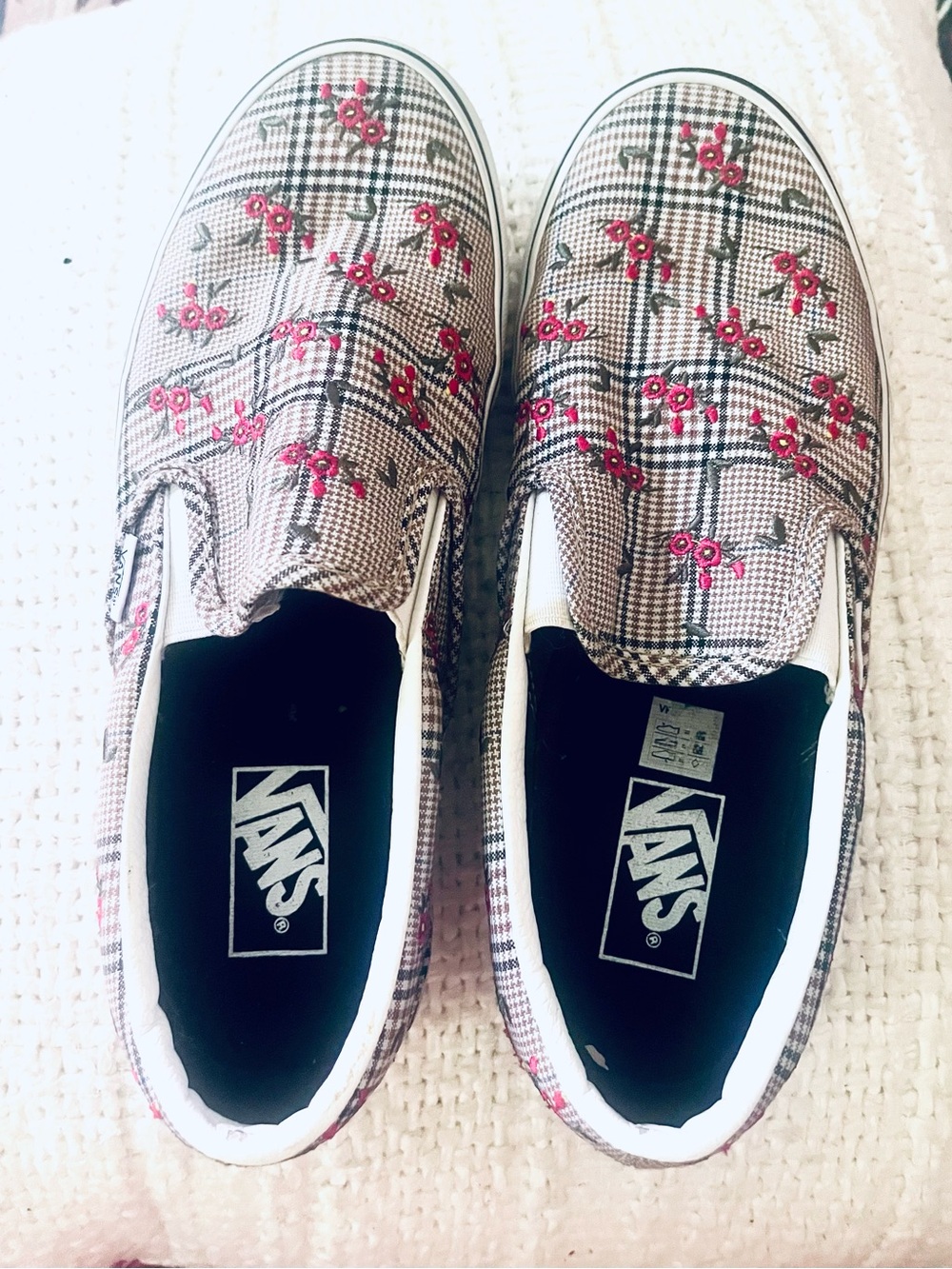Vans Glen Plaid Sneakers Women’s 10